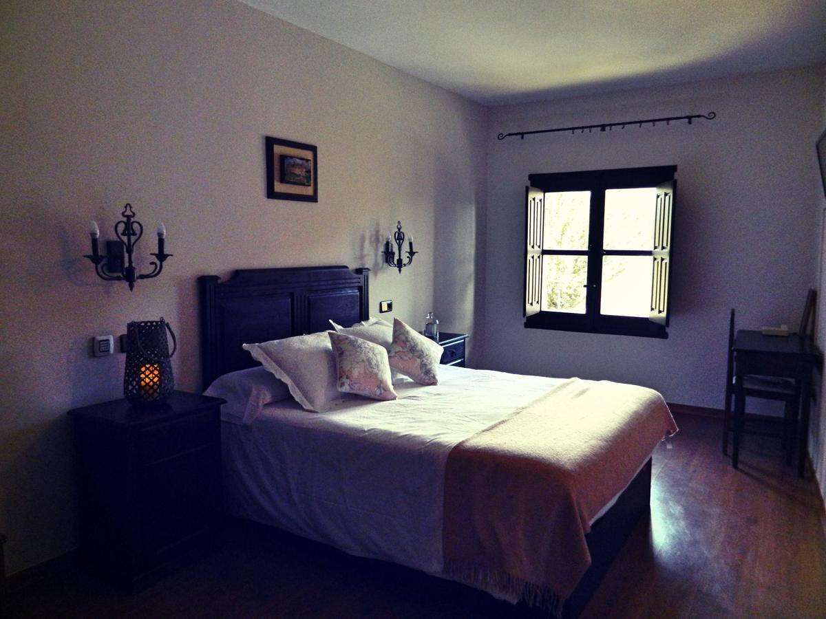 Posada De Gaspar ราบานาล เดล กามิโน ภายนอก รูปภาพ